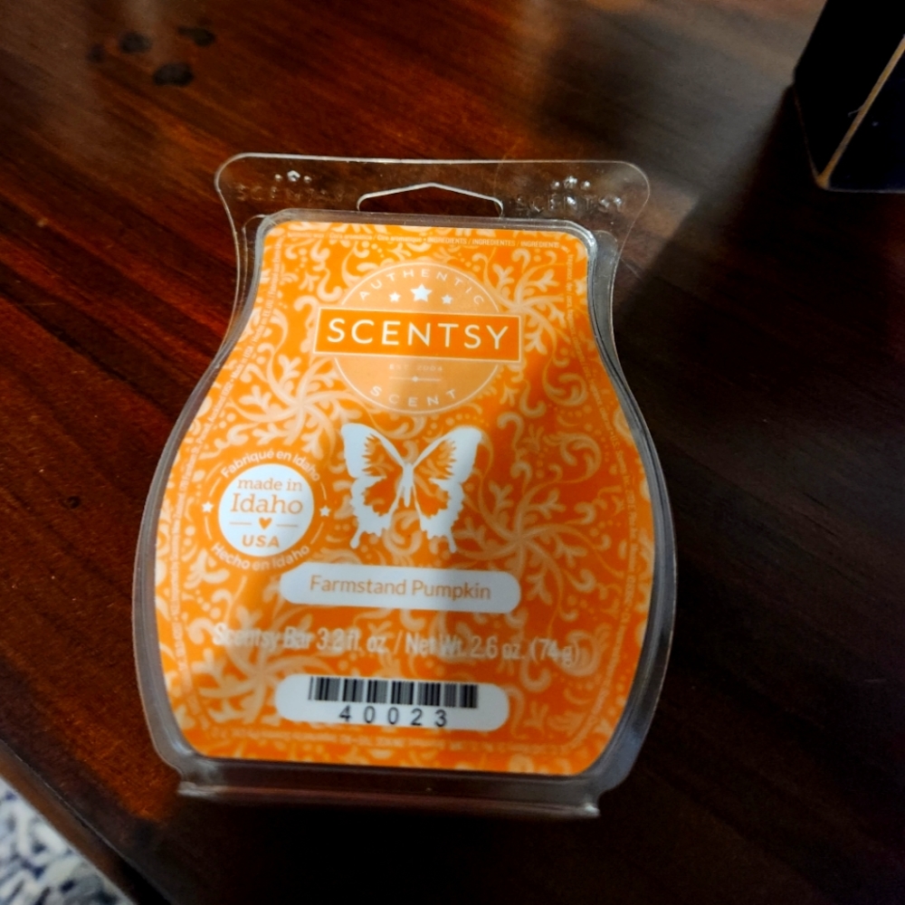 Scentsy Farmstand Pumpkin